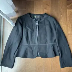 東京ソワール　17号　フォーマル　ノーカラー ジャケット　黒　美品