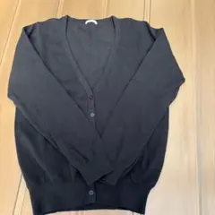 UNIQLO シンプル黒カーディガン