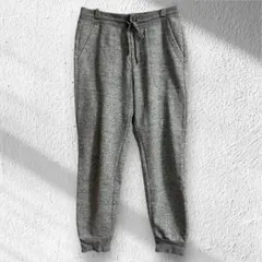 ユニクロ　ボアスウェットパンツ　スリムテーパードシルエット 美脚効果　グレー