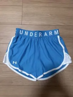 UNDER ARMOUR 青 ショートパンツ
