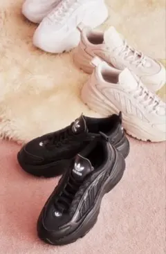 adidas originals オズガイア / OZGAIA厚底スニーカー