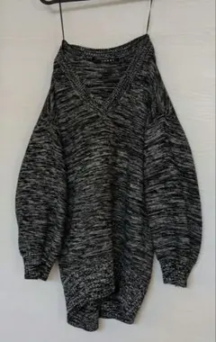 INGNI Vネックバルーンスリーブニット