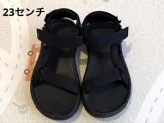Teva スポーツサンダル　黒　23cmのサムネイル