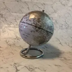 Item thumbnail for item 1a0b51dc-587b-4f04-8e56-a3b3e20f1699