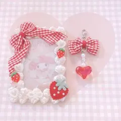 ホイップデコトレカケース硬質カードケース♡お揃いのストラップ付き♡B8サイズ♡