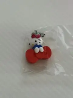 ハローキティ　アメリカンデザイン　めじるしアクセサリー