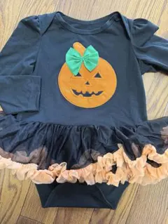 かぼちゃワッペンフリルロンパース