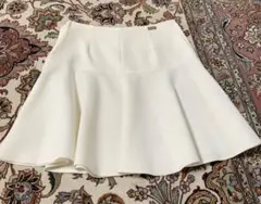 美品・ほぼ未使用ブルーガールのソフトフレアースカートのサムネイル