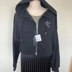 【ESTACOT】ストーン装飾 ブラック クロップドパーカー