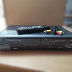 Item thumbnail for item e31ca17c-102e-4a2a-8b63-3d763c99a990