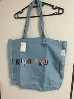 niko and... トートバッグ ブルー 刺繍ロゴのサムネイル
