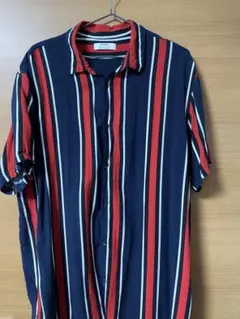 最終価格☆Bershka☆半袖シャツ Lサイズのサムネイル