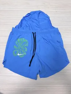 Nike Stride ランニングショートパンツ 青
