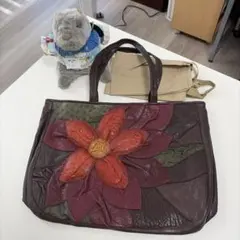 Ibiza 花モチーフ レザートートバッグ 大きめ 未使用品！