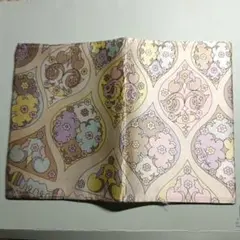 カラフルなフラワー柄布製カバー