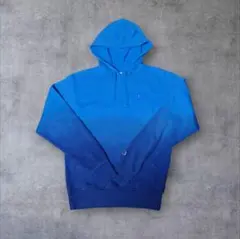 Champion グラデーション　ブルー　パーカー　Ｓ