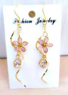 510# ピアス ハンドメイド フラワー レジン 桜 夏ピアス 秋ピアス