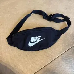 NIKE ウエストバッグ ボディバッグ ブラックのサムネイル
