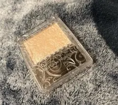 セザンヌ パールグロウハイライト 01