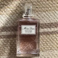 ミス ディオール シルキー ボディ ミスト 100ml