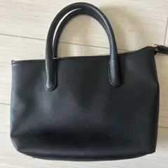 ブラック ハンドバッグ