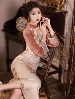 刺繍入りベルベットチャイナドレス