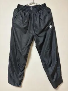 DESCENTE ナイロン ブラック トレーニングパンツ　Lサイズ