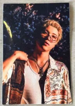 ビーファースト　シュント　SHUNTO　ステッカー　Secret Garden