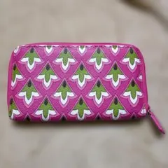 n*n様 Vera Bradley 長財布 ピンク 総柄 ジップアラウンドのサムネイル