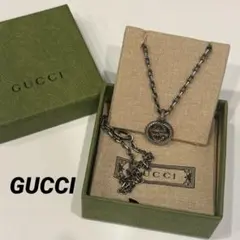 GUCCI インターロッキングG ネックレス シルバーとマフラーのセット GUCCI インターロッキングG ネックレス シルバーとマフラーのセット