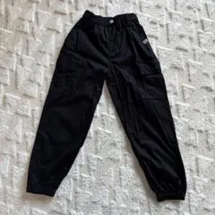 140サイズ 黒 カーゴパンツ