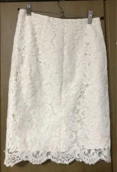 花柄レース　タイトスカート