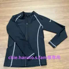 Nike ラッシュガード 140（135-145cm）