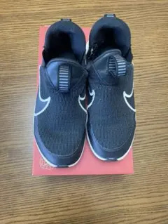 Nike 黒 スニーカー