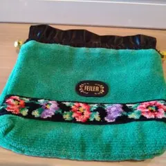 フェイラーのポーチ