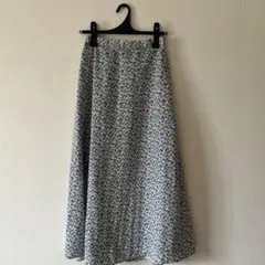 GU フレアスカート　小花柄　Sサイズ