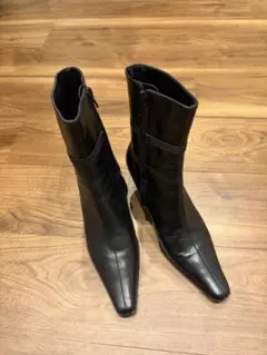 【カリーノ】【carino】ショートブーツ ヒール レザー スクエアトゥ