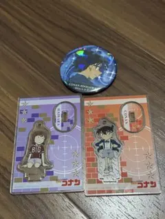 名探偵コナン 江戸川コナン 灰原哀 ミニアクリルスタンド 缶バッチ