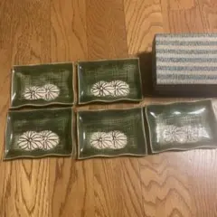 未使用　織部釉焼物　菊柄小皿5枚セット11.5×8センチ　茶事