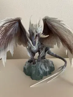 モンスターハンター　イヴェルカーナ　フィギュア一番くじA賞