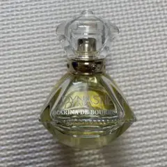 ドットールヴラニエス 香水 15ml 【箱無し】＋オーナメント Drvranjesドットールヴラニエス 香水 15ml 【箱無し】＋オーナメント