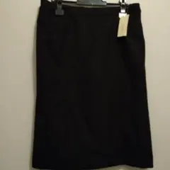 新品タグ付　黒タイトスカート　LL