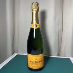 2025年最新】ヴーヴ・クリコ 空き瓶の人気アイテム - メルカリ