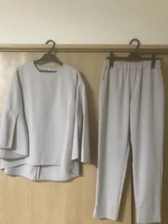 Floria フォーマル用セットアップ　婦人用　【ベルト付き】