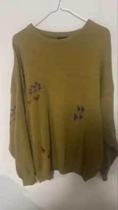 オーバーサイズニット・オリーブグリーン・幾何学模様刺繍