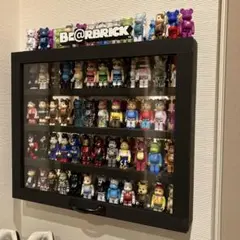BE@RBRICK100％ 48体収納ケース⑦ 扉付 ベアブリック - メルカリ