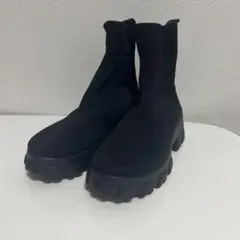 ブラック ショートブーツ 厚底
