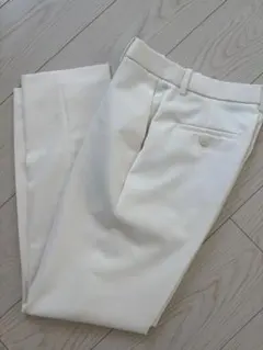 ホワイト スラックス