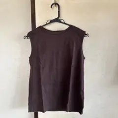 ダークブラウン ノースリーブ トップス