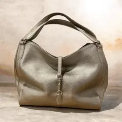 ほぼ新品 YUKIKO HANAI ハンドバッグ 2way レザー ゴールドのサムネイル